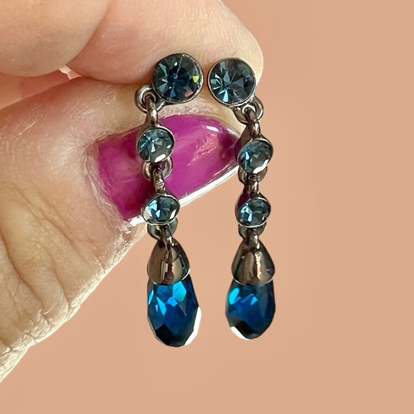 GIVENCHY Blue Crystal Dangling Earrings New on Card Gunmetal Setting - Picture 3 of 10